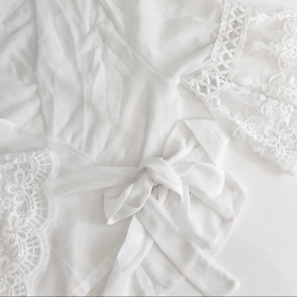 LF White Sheer Long Sleeve Tie-Front Top - Picture 2 of 4